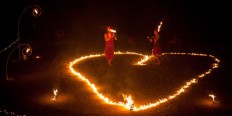 les amants flammes droles de noels 2015