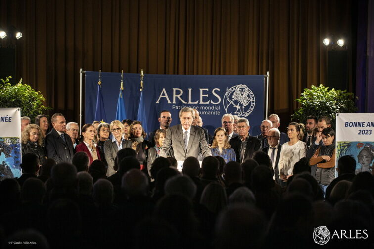 le maire d'Arles présente ses voeux pour 2023 à la population